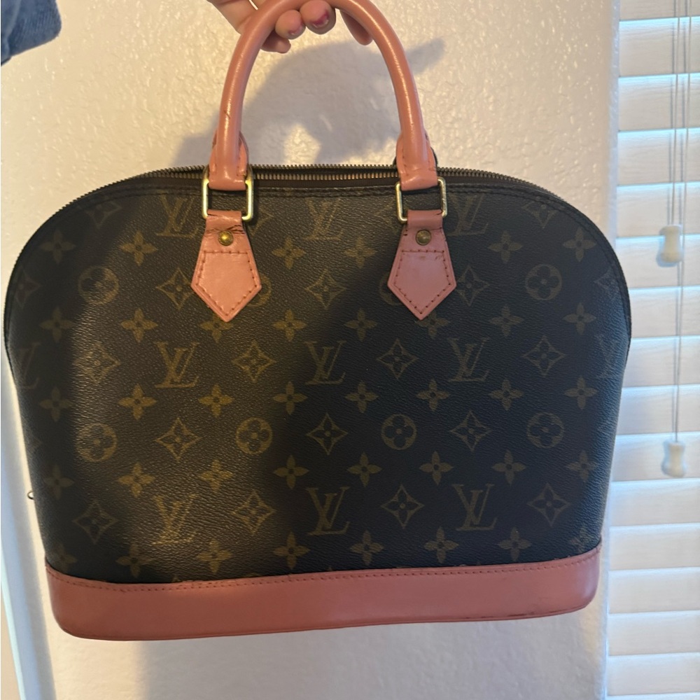 Louis Vuitton Alma